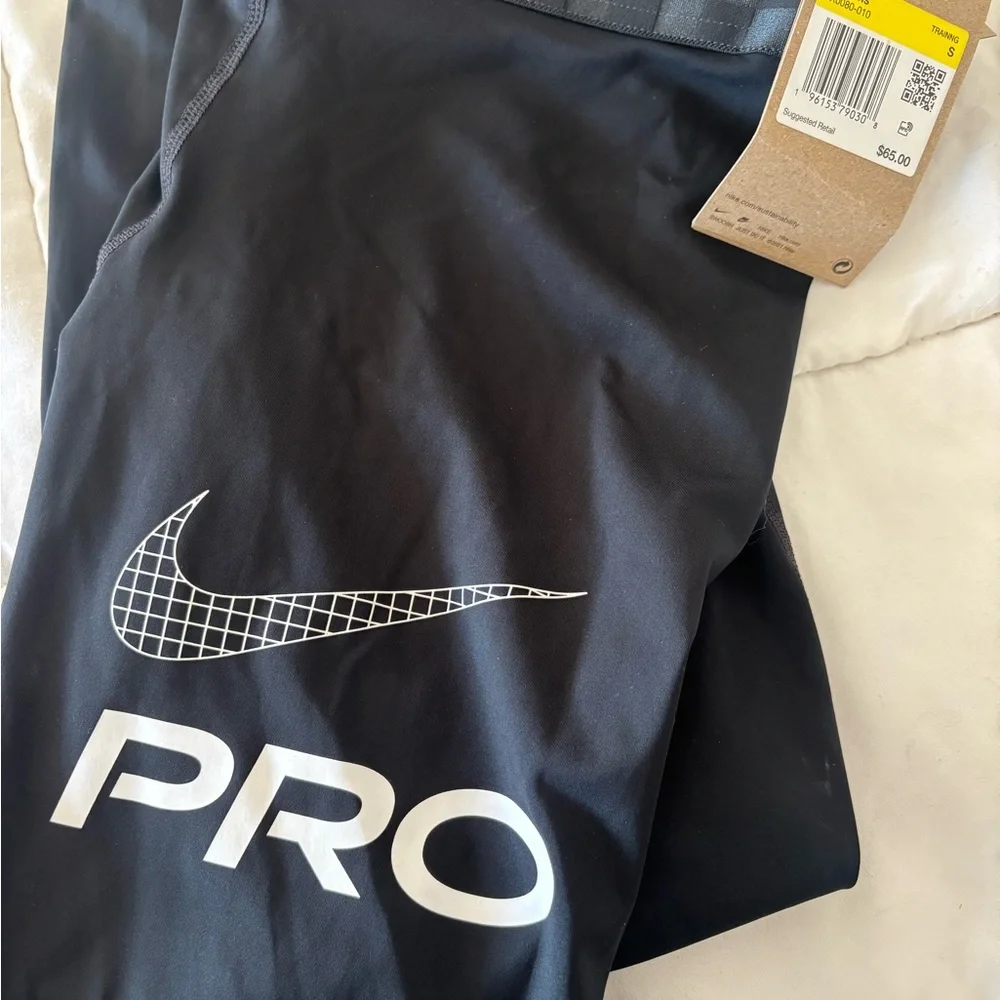 Nike Pro Women’s Leggings - Picture 2 of 5